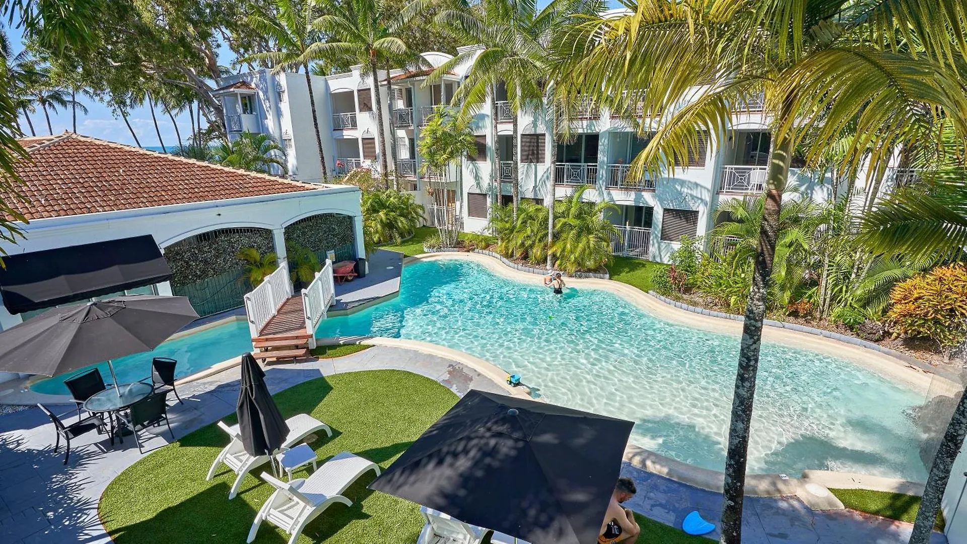Alassio Apartments With Direct Pool Access Palm Cove